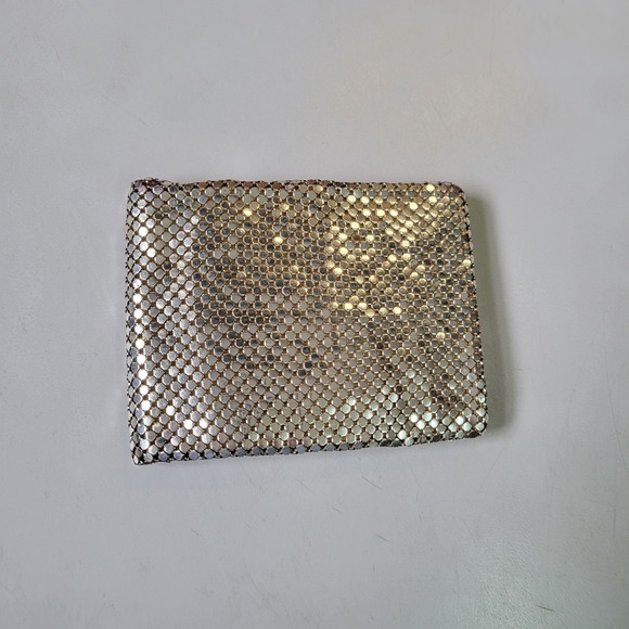 Vintage Whiting And‎ Davis Silver Bifold Coin Pocket Mesh Wallet - Picture 1 of 8